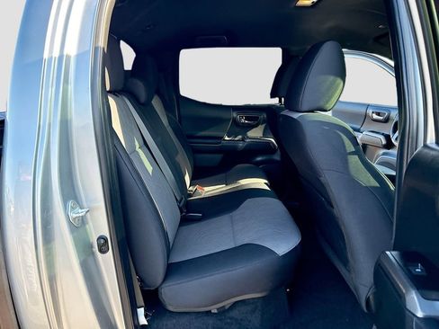 Used 2023 Toyota Tacoma TRD Off-Road image 20