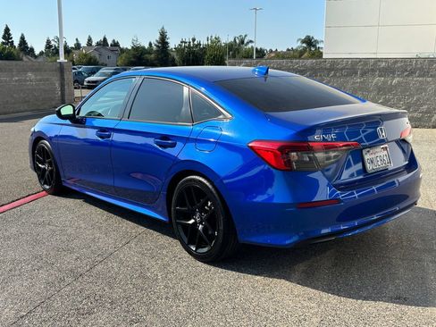 Used 2024 Honda Civic Sport image 7
