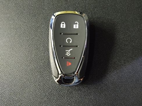 Used 2023 Chevrolet Equinox LT w/ Driver Convenience Package AWD/4WD image 32