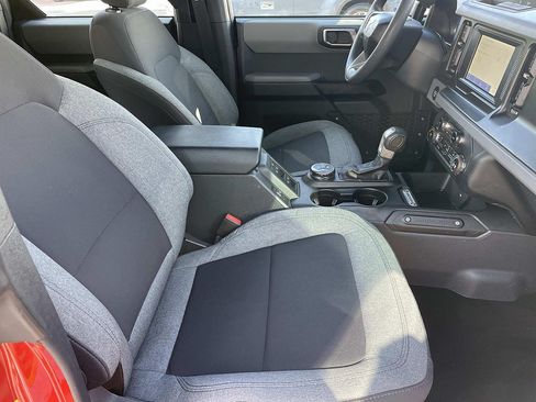Used 2023 Ford Bronco 4-Door AWD/4WD image 35