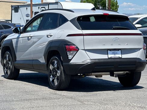 Certified 2025 Hyundai Kona SEL AWD/4WD image 6