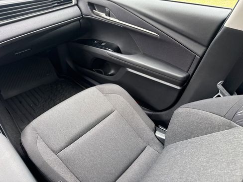 Used 2025 Toyota Camry LE w/ Convenience Package FWD image 14