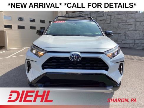 Used 2023 Toyota RAV4 XSE AWD/4WD image 2