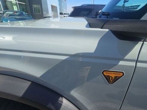 Used 2023 Ford Bronco Badlands image 27