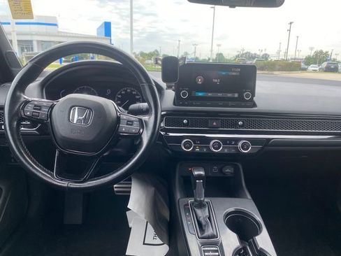 Used 2022 Honda Civic Sport image 14
