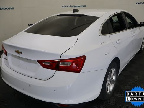 Used 2025 Volkswagen Jetta GLI Autobahn FWD image 6