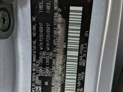 Used 2024 Toyota Sienna XLE image 26