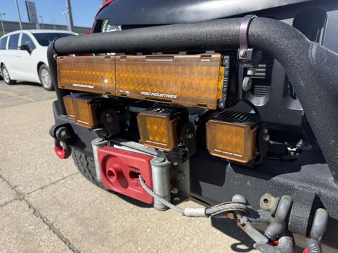 Used 2012 Jeep Wrangler Sahara w/ Mopar Chrome Edition Group image 22