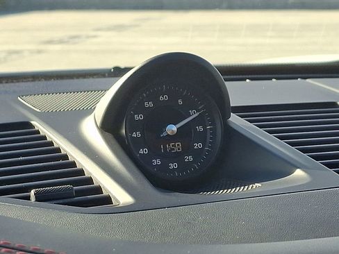 Used 2024 Porsche 911 Carrera 4 image 24