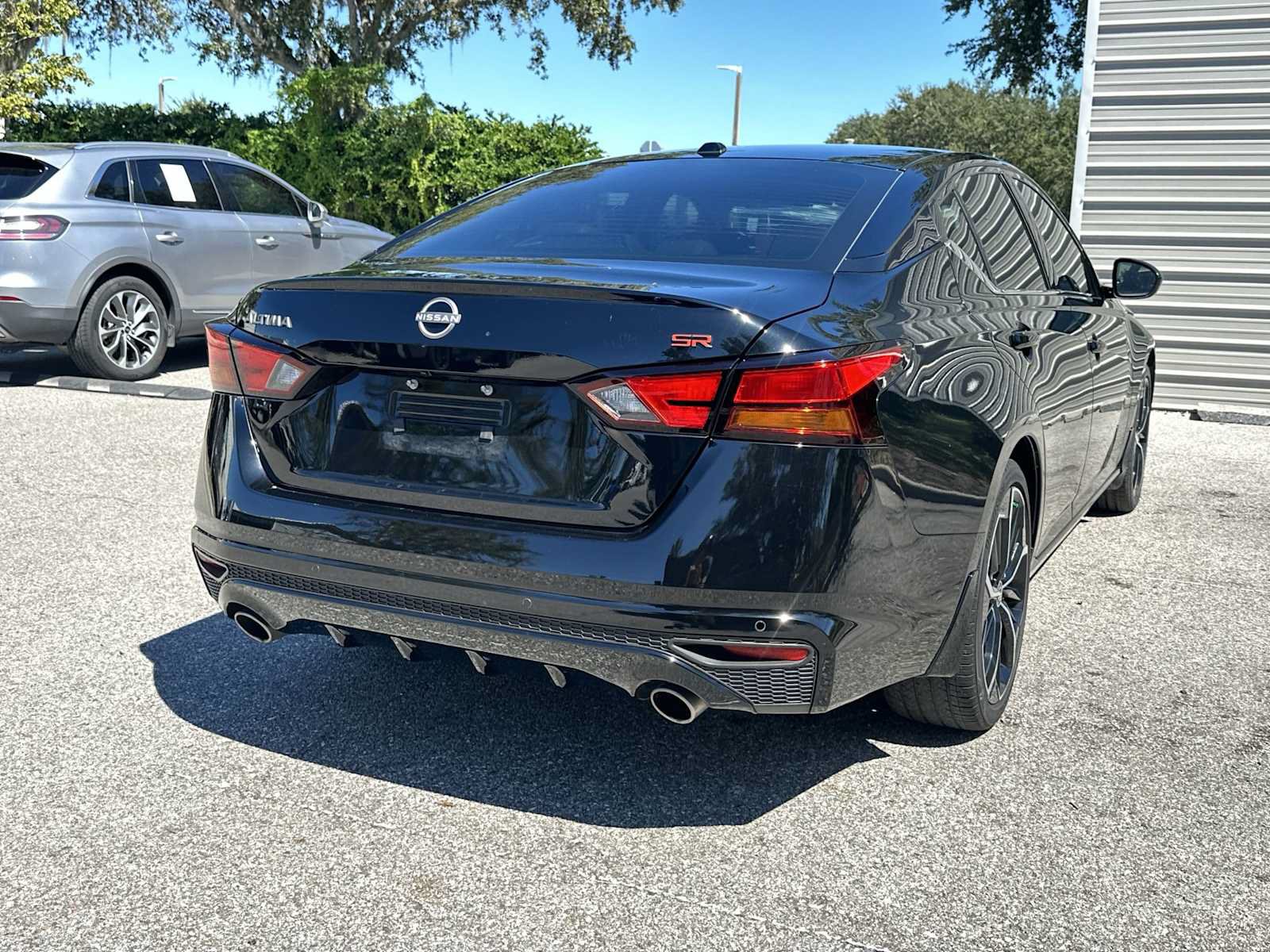 Used 2024 Nissan Altima 2.5 SR FWD image 6