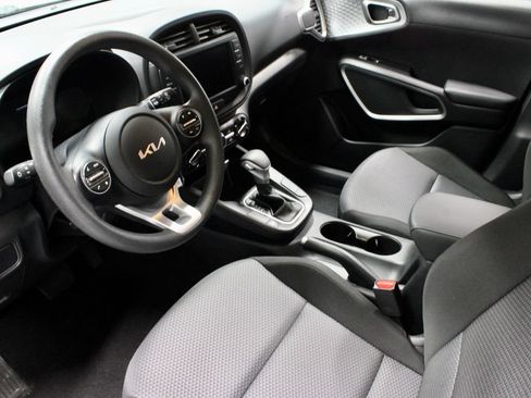 Used 2024 Kia Soul LX w/ Option Group 015 FWD image 22