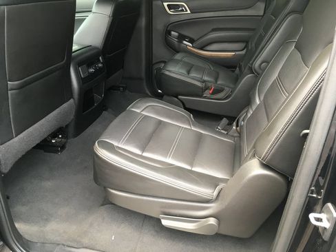 Used 2020 GMC Yukon XL Denali AWD/4WD image 26
