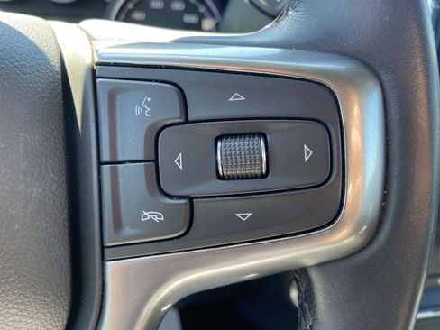 Used 2022 Chevrolet Silverado 1500 LT AWD/4WD image 28