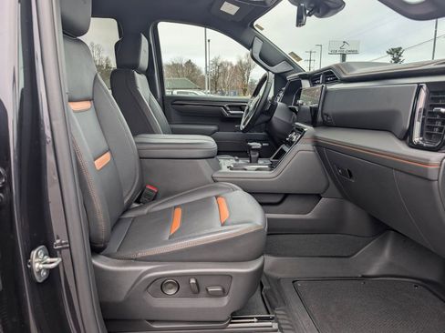 Certified 2025 GMC Sierra 1500 AT4 w/ Technology Package image 36