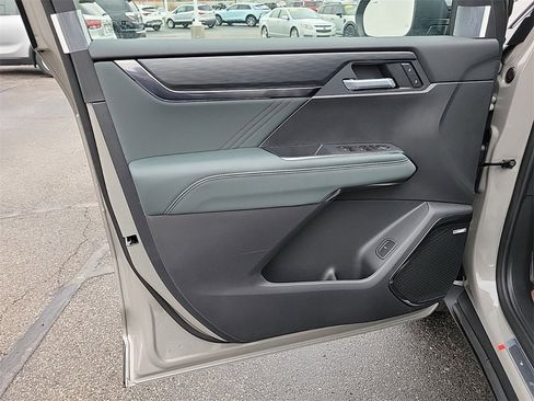 New 2026 GMC Acadia AT4 w/ Luxury Package image 19