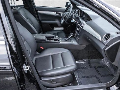Used 2014 Mercedes-Benz C 300 Sport image 24