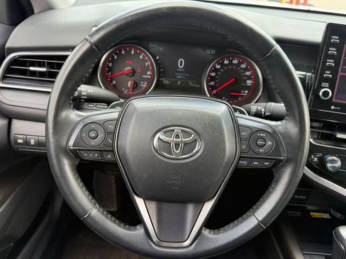 Used 2024 Toyota Camry XSE FWD image 12