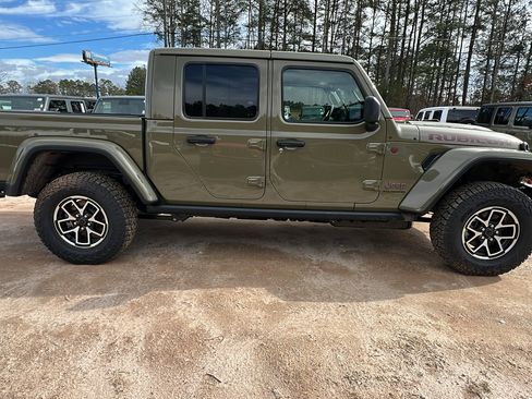 New 2026 Jeep Gladiator Rubicon image 7