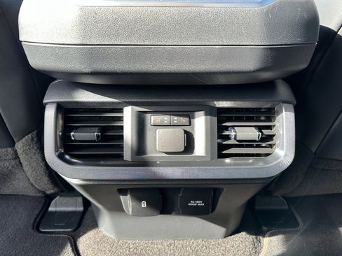 Used 2021 Ford F150 Platinum w/ FX4 Off-Road Package image 24