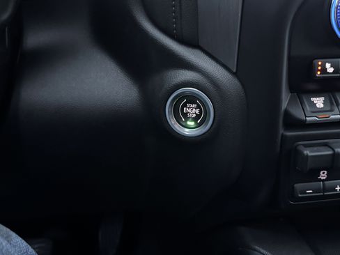 Used 2023 GMC Sierra 2500 Denali image 26