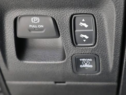 Used 2025 RAM 1500 Laramie w/ Night Edition image 42