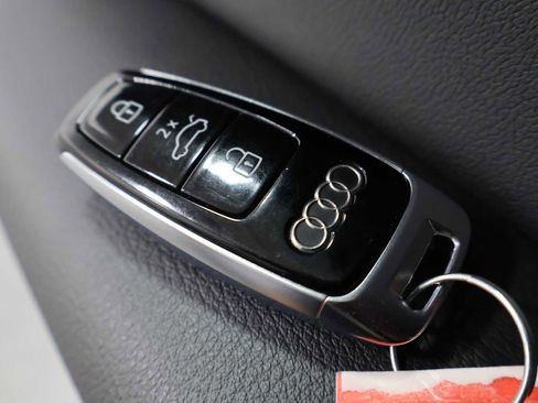 Used 2021 Audi Q8 Premium Plus w/ Premium Plus Package AWD/4WD image 37