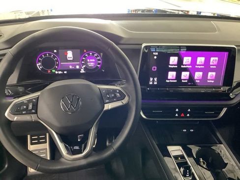 Certified 2026 Volkswagen Atlas Cross Sport SEL Premium R-Line w/ MDO Package AWD/4WD image 6