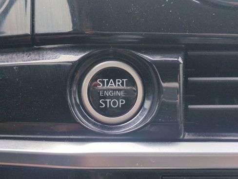 Used 2022 Nissan Pathfinder SL w/ Lighting Package (N92) AWD/4WD image 27