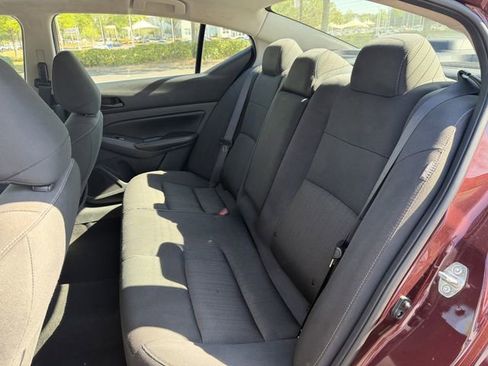 Used 2025 Nissan Altima 2.5 SV image 23