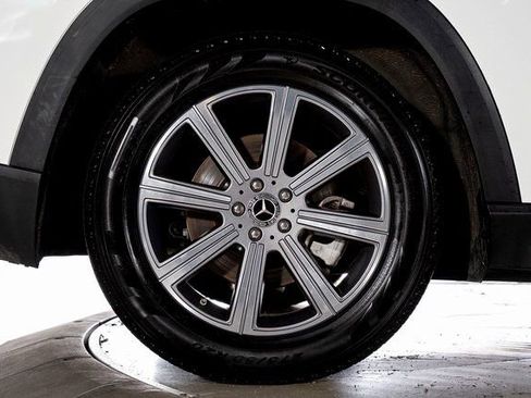 Used 2022 Mercedes-Benz GLS 450 4MATIC image 13