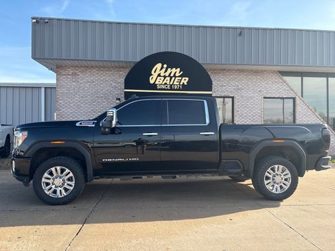 Used 2020 GMC Sierra 2500 Denali w/ Denali Ultimate Package image 2