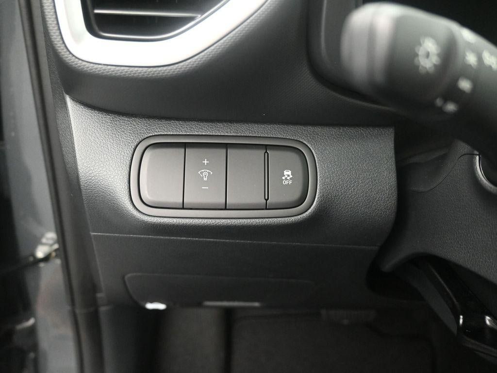 New 2026 Hyundai Venue SE FWD image 26