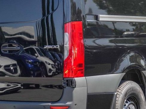New 2025 Mercedes-Benz Sprinter 2500 image 7