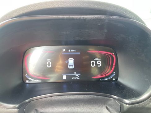 Used 2024 Kia Soul LX w/ Option Group 015 FWD image 10