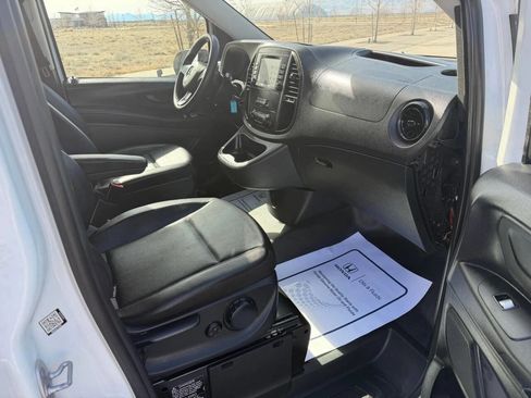 Used 2021 Mercedes-Benz Metris image 17