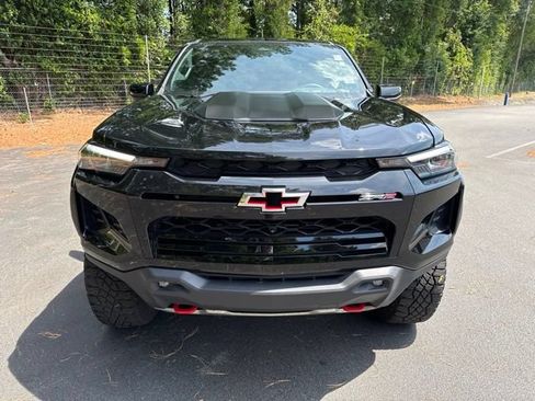 Used 2024 Chevrolet Colorado ZR2 w/ ZR2 Convenience Package III AWD/4WD image 8
