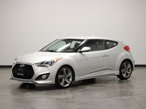 Used 2013 Hyundai Veloster Turbo FWD image 4