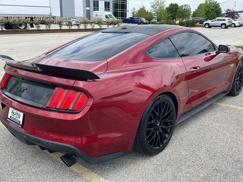 Used 2017 Ford Mustang GT Premium w/ GT Performance Package RWD image 8