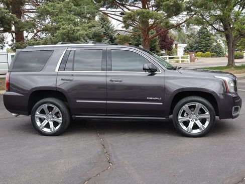 Used 2017 GMC Yukon Denali w/ Open Road Package AWD/4WD image 3