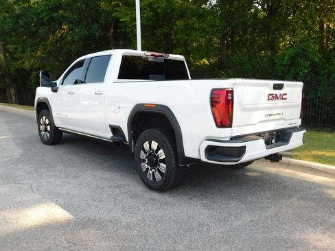 Used 2025 GMC Sierra 2500 Denali w/ Denali Reserve Package AWD/4WD image 10