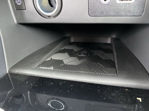 New 2025 Nissan Versa SV w/ Trunk Package image 21