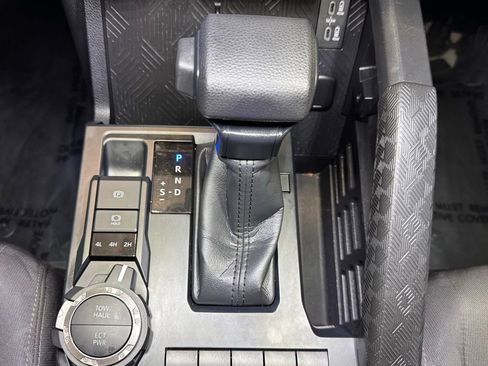 Used 2024 Toyota Tacoma SR5 image 38