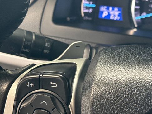 Used 2014 Toyota Camry SE w/ Moonroof Package FWD image 20