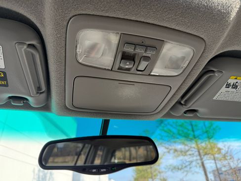 Used 2006 Toyota Highlander 4WD Hybrid image 46