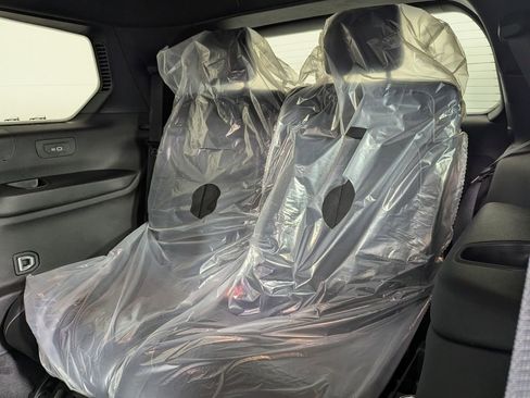 New 2025 Jeep Grand Cherokee L Altitude RWD image 28