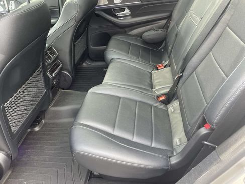 Used 2021 Mercedes-Benz GLS 450 4MATIC image 16