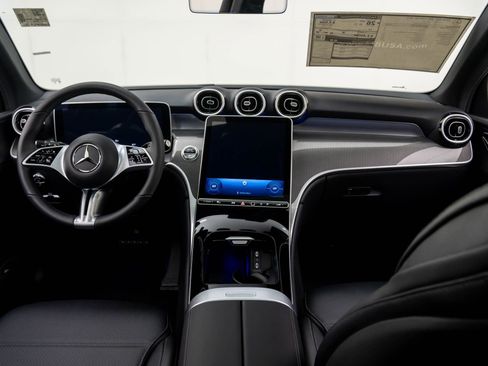 New 2026 Mercedes-Benz GLC 300 4MATIC image 11