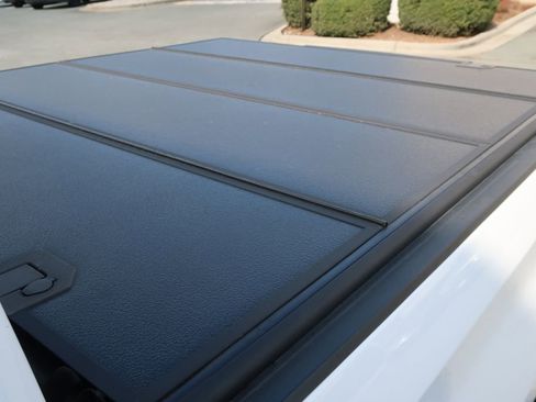 Certified 2020 Chevrolet Silverado 1500 LTZ w/ Technology Package image 33