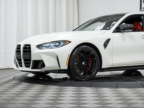 Used 2023 BMW M3 w/ M Carbon Exterior Package RWD image 29