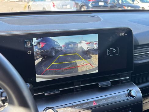 Used 2025 Hyundai Kona SEL image 17